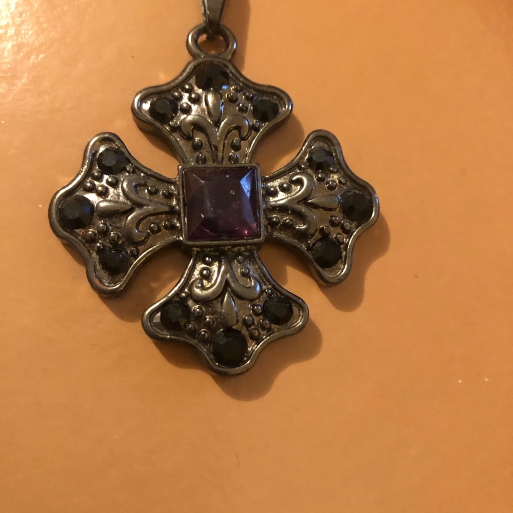 Vintage Silver Cross Pendant with Purple Stone